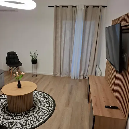 アパート Marta 2 マカルスカ