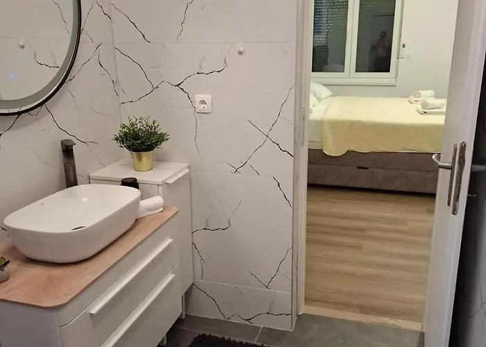 Διαμέρισμα Marta 2 *